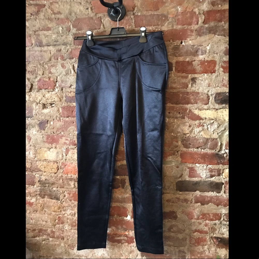 NWT Betsy Johnson Rugby Pant